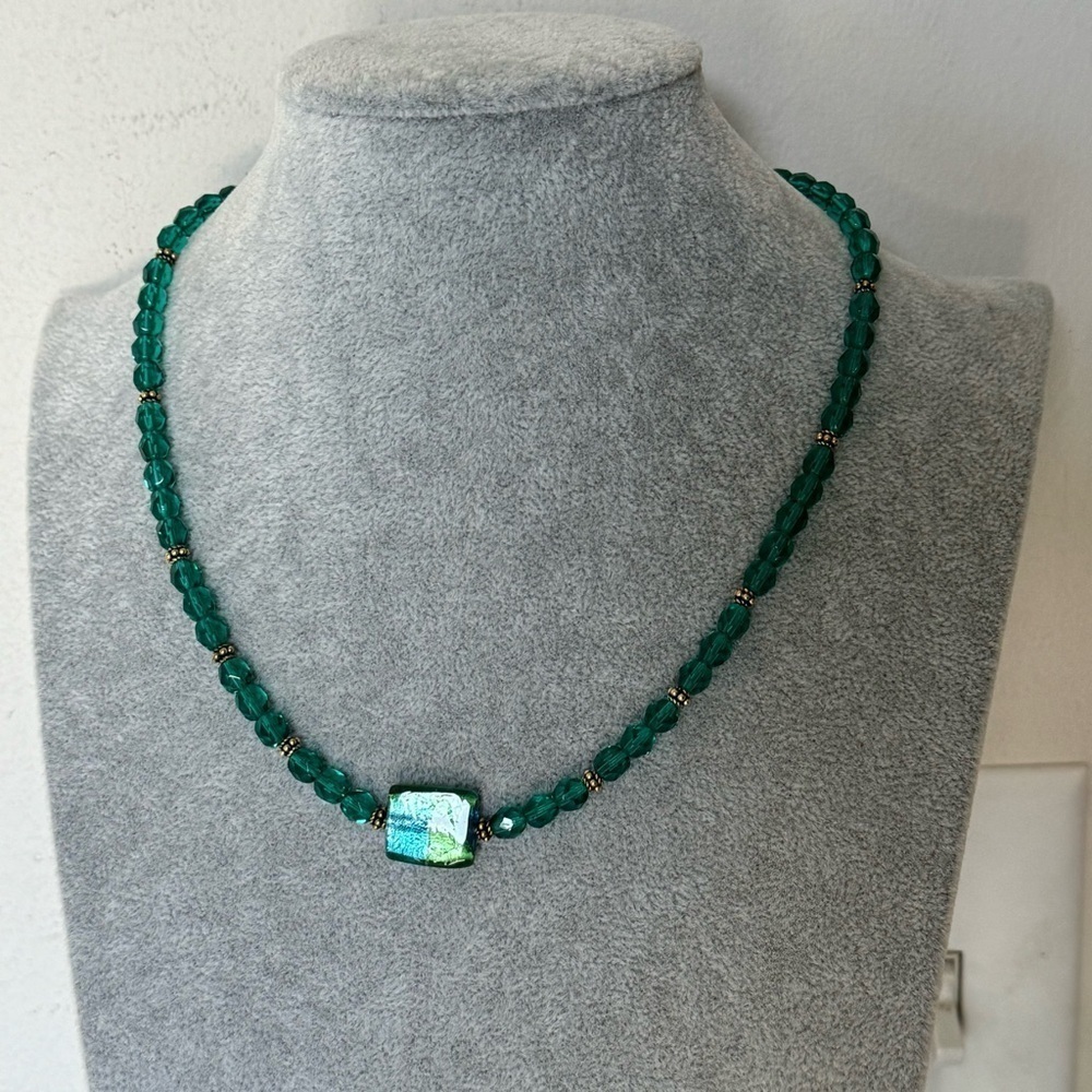 Handmade 14k gold green Czech crystal beaded and glass choker necklace NEW